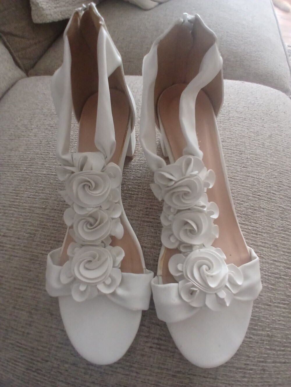 Patrizia by Spring Step Sandal White Sz 10. 41 EU.